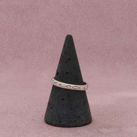 sterling silver ichthus fish band ring size 8 - Picture 2 of 3